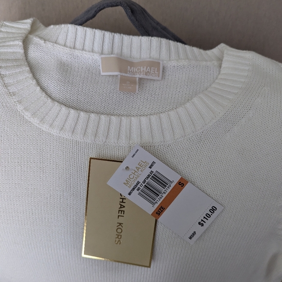 Micheal Kors white with large silver sequins on the sleeve women's small - Picture 3 of 4